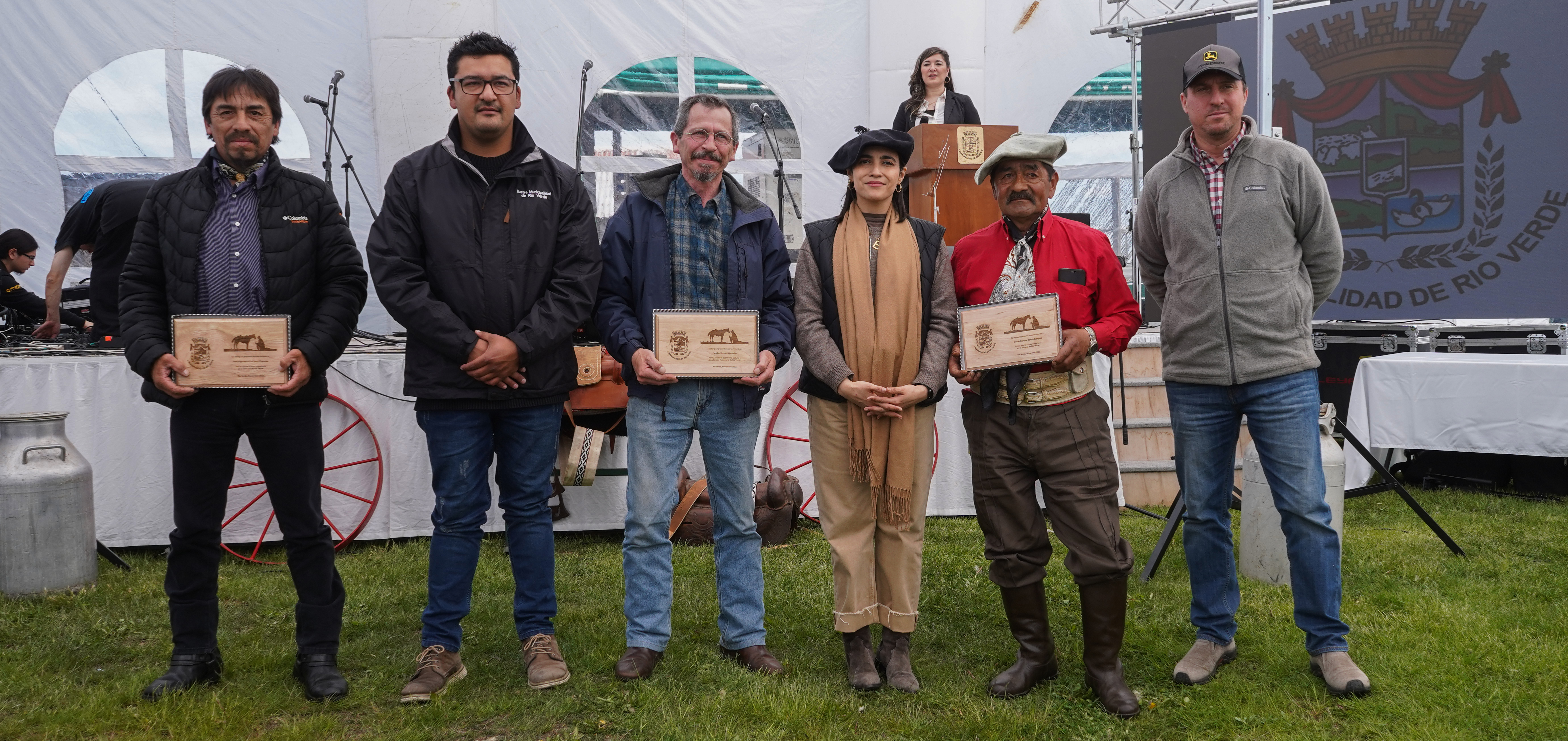 Foto 3 (reconocimientos).jpg